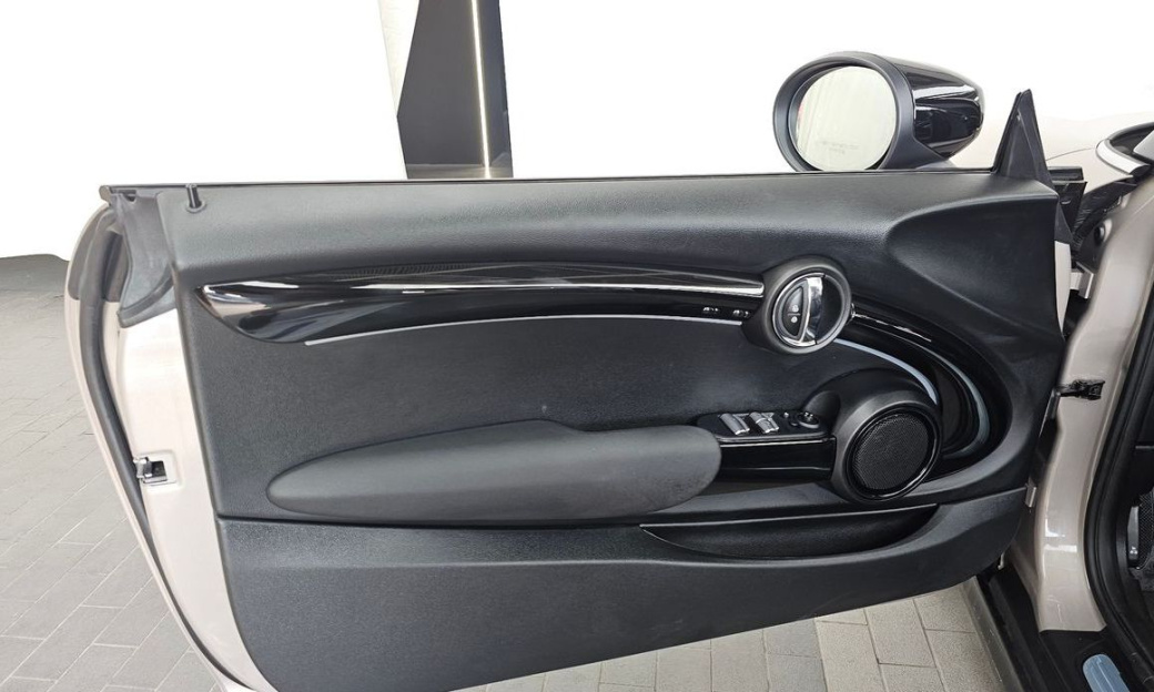 Mini Cooper Convertible Classic, 2024