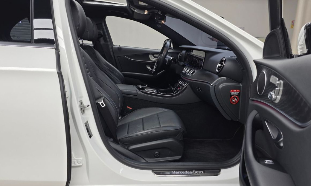 Mercedes-Benz E-Class E250 Avantgarde, 2022