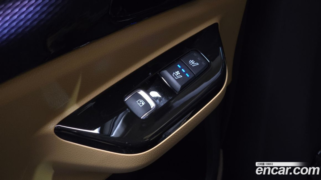Kia Carnival 7-Seater Signature, 2022