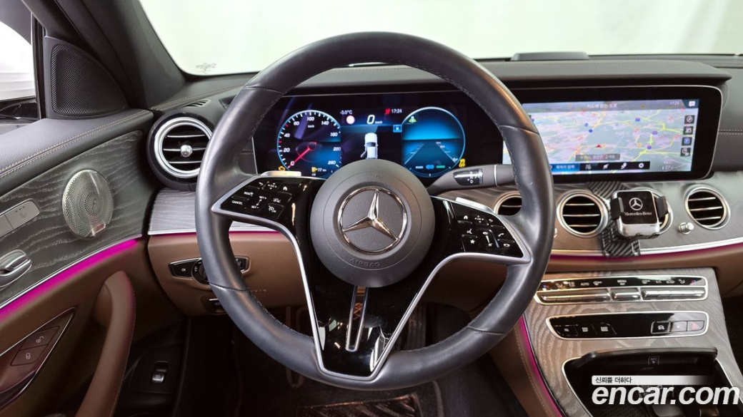 Mercedes-Benz E-Class E350 4MATIC Exclusive, 2023