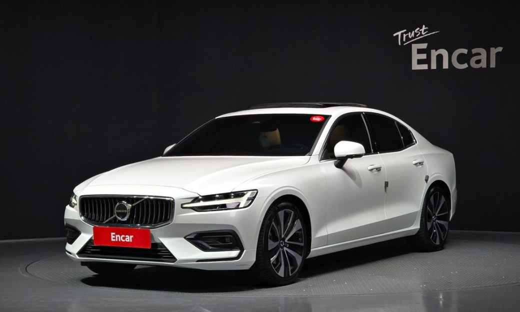 Volvo S60 B5 Ultimate Bright, 2024