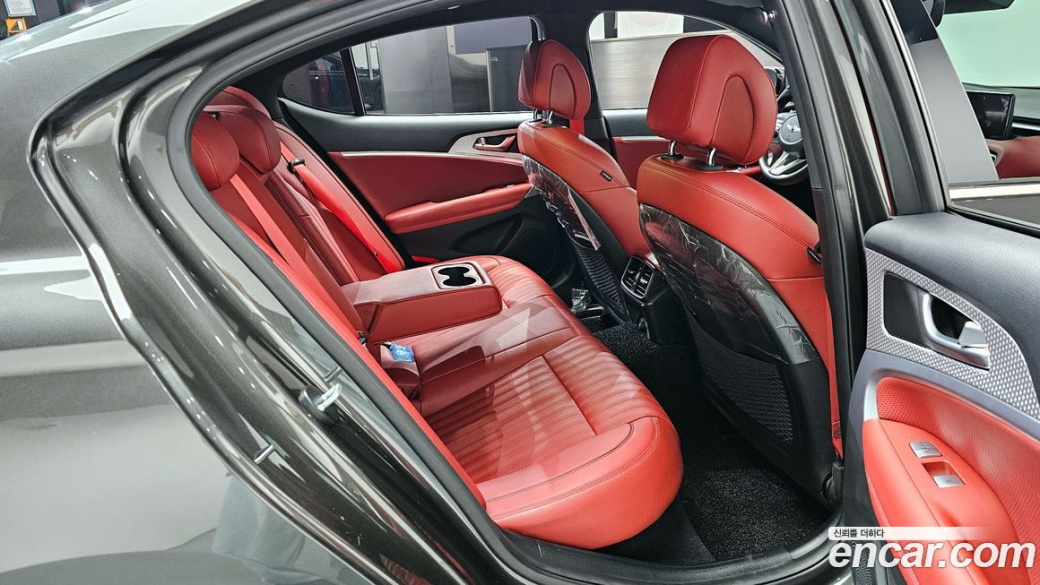 Genesis G70 Gasoline 2.0T 2WD, 2023