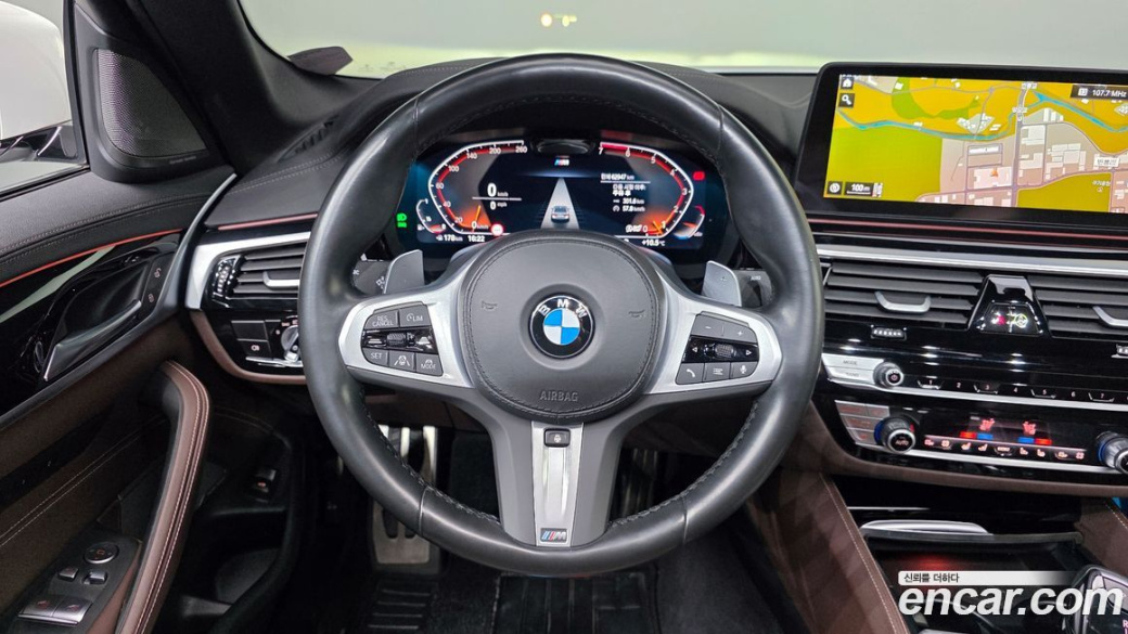 BMW 5-Series 530i M Sport Package, 2023