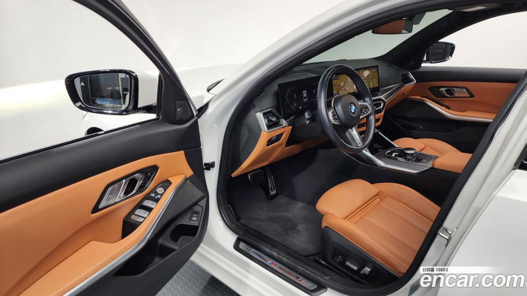 BMW 3-Series 320i M Sport, 2024