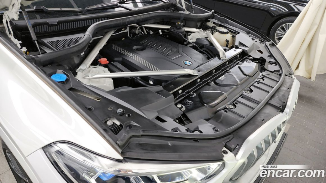 BMW X6 xDrive40i M Sport, 2023