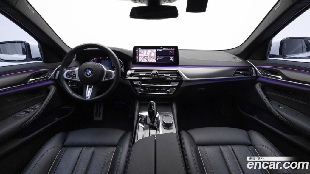 BMW 5-Series 520i M Sport, 2022