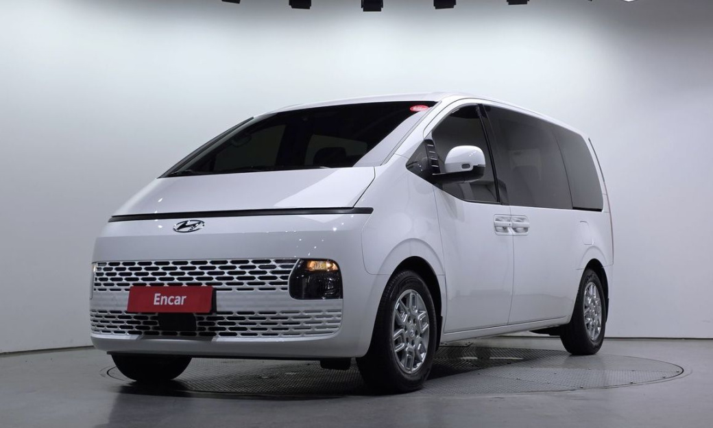 Hyundai Staria Tourer 9-Seater, 2024