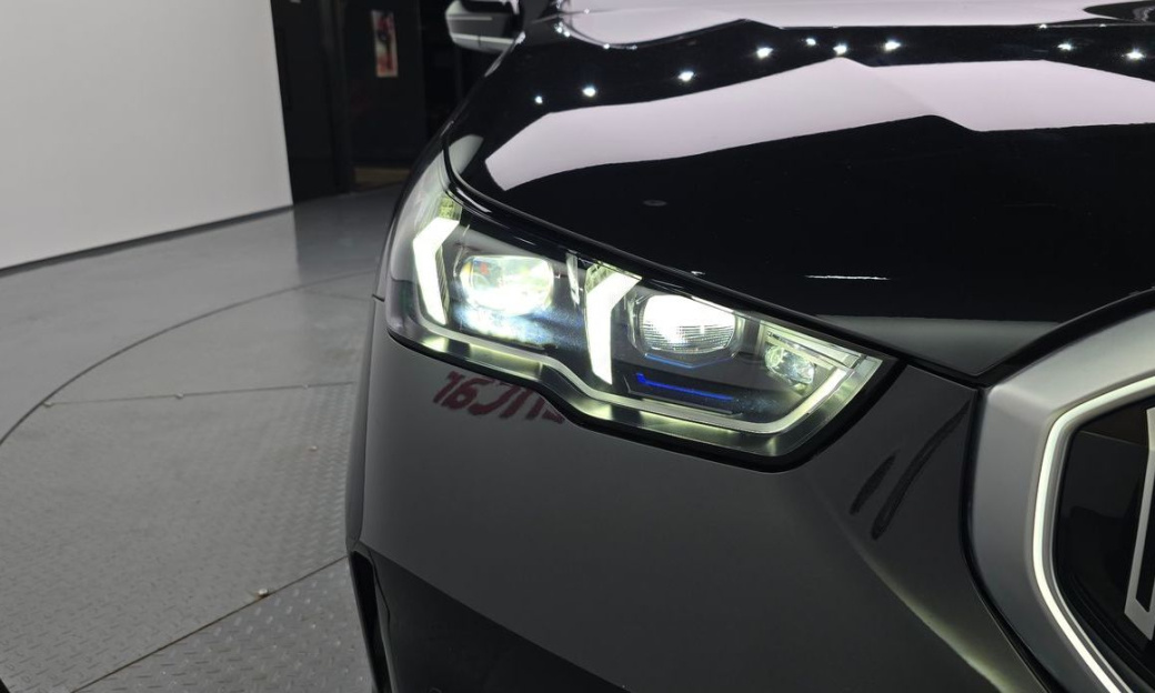 BMW 5-Series 530i xDrive, 2024