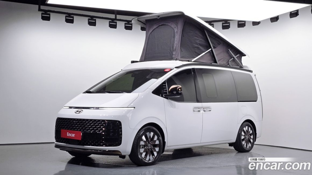 Hyundai Staria 4WD Camper, 2023