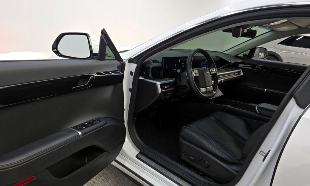 Hyundai Grandeur 2,5 Gasoline 2WD, 2023