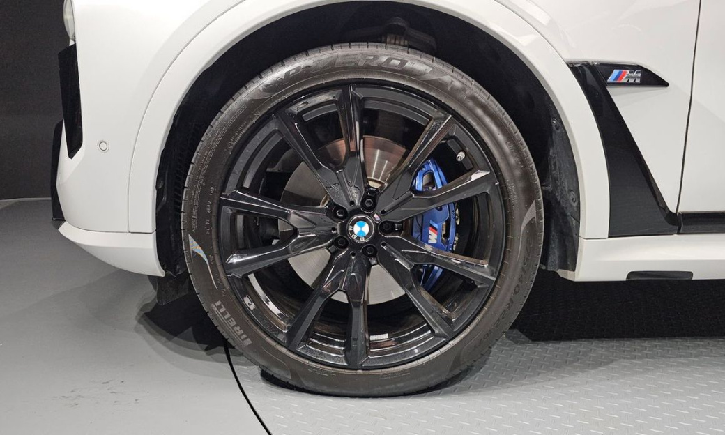 BMW X7 M60i xDrive M sport 6STR, 2025