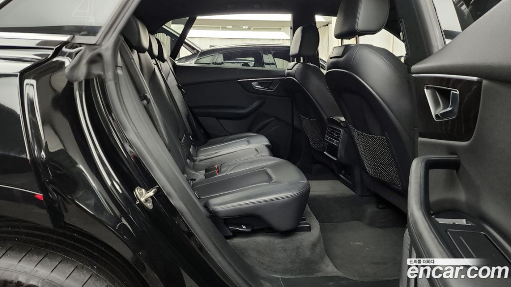 Audi Q8 45 TDI Quattro Premium, 2022