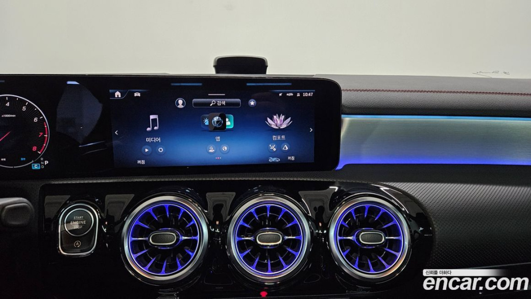 Mercedes-Benz CLA-Class CLA250 4MATIC, 2025