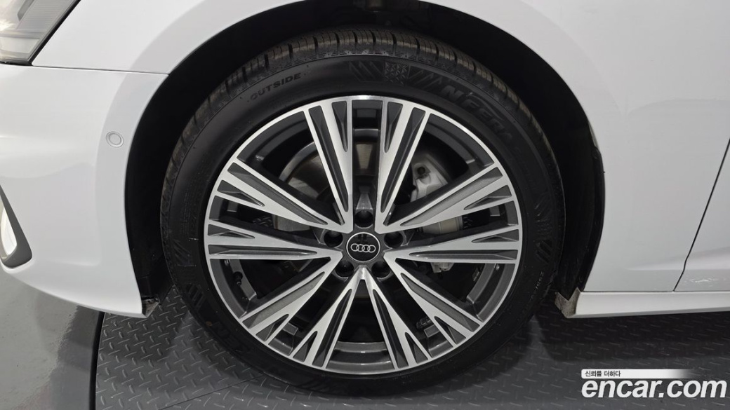 Audi A6 45 TFSI Quattro Premium, 2023
