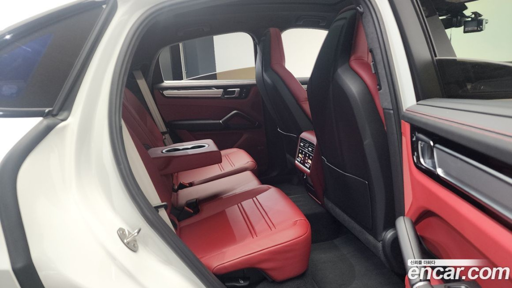 Porsche Cayenne 3.0 COUPE PLATINUM EDITION, 2023