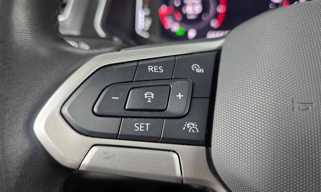 Volkswagen Tiguan 2.0 TSI Prestige, 2024