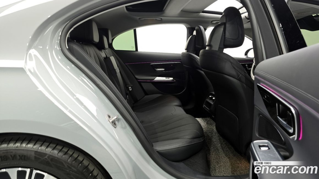 Mercedes-Benz E-Class E200 Avantgarde, 2024