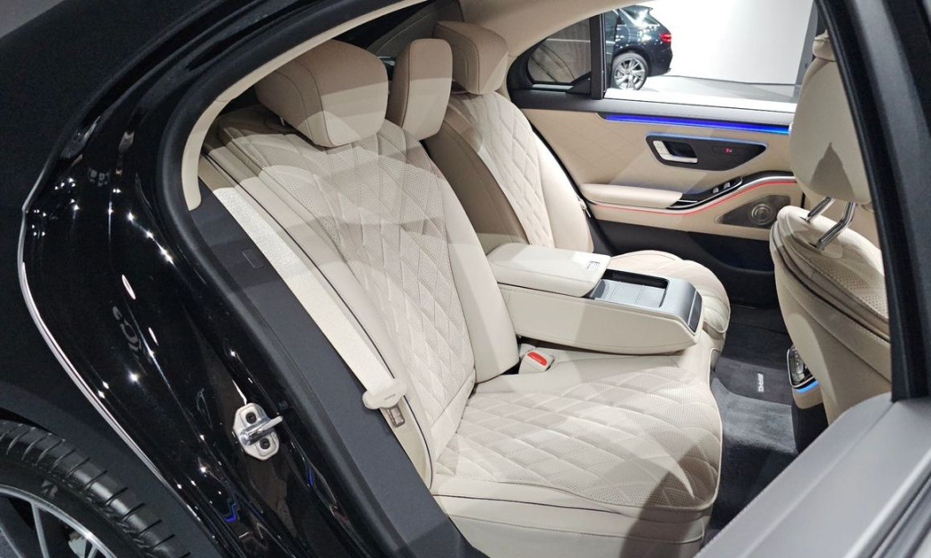 Mercedes-Benz S-Class S450 4MATIC, 2026