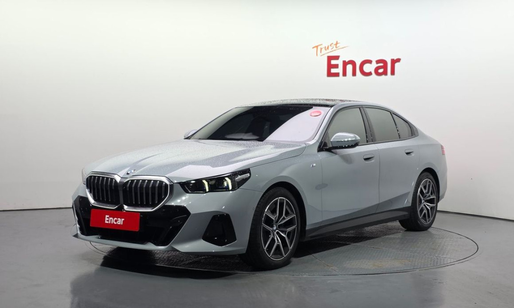 BMW 5-Series 520i M Sport, 2024