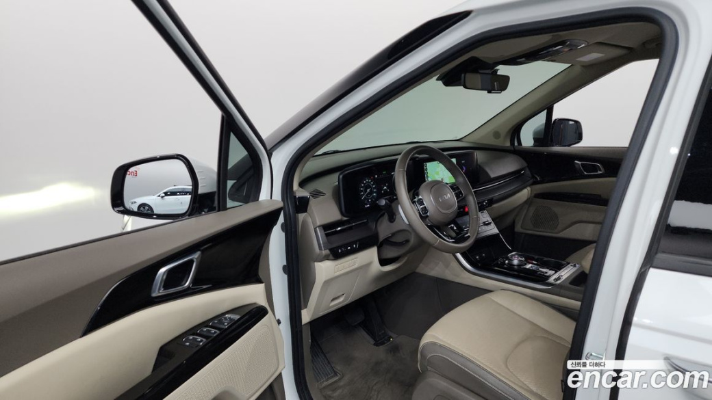 Kia Carnival 7-Seater Noblesse, 2023