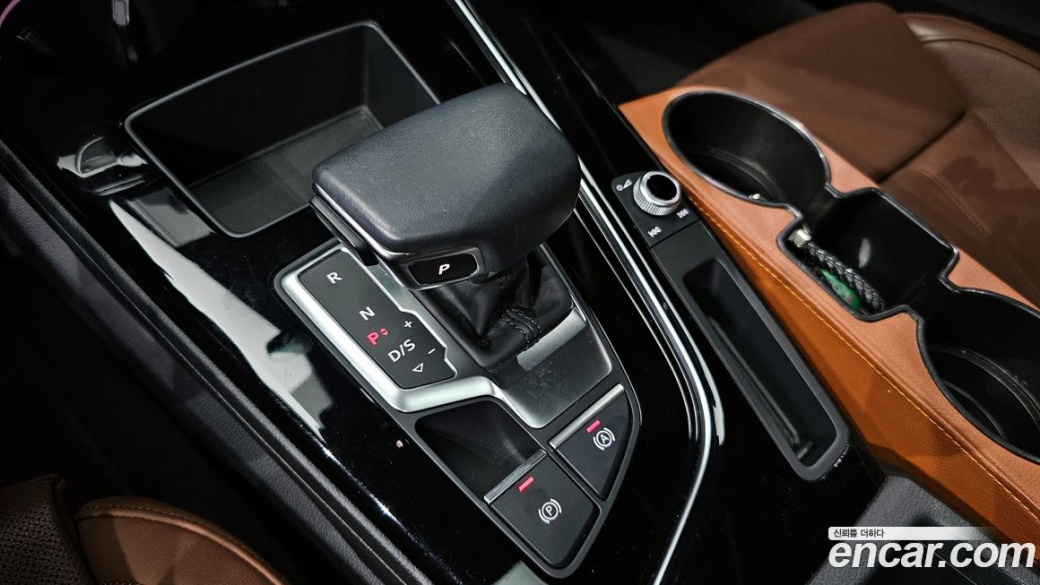 Audi A4 40 TFSI Premium, 2021