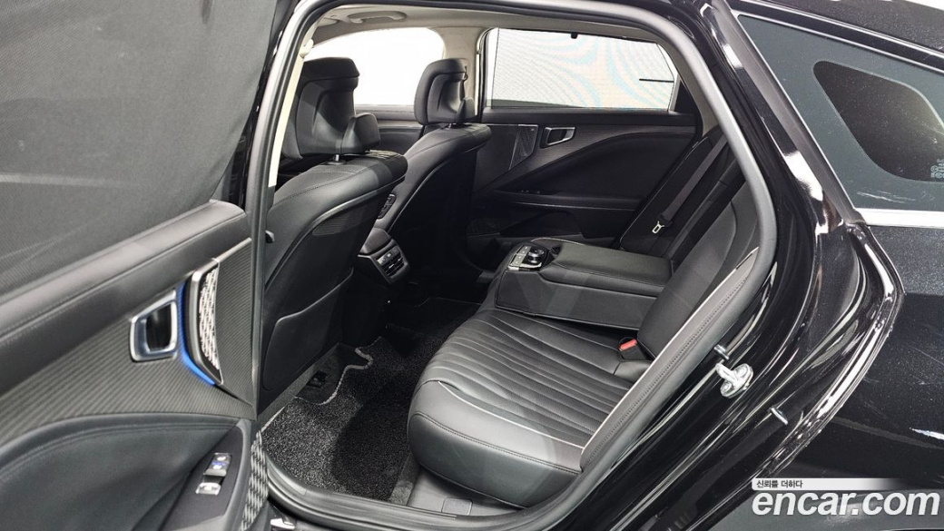 Kia K8 2.5 Gasoline 2WD, 2025