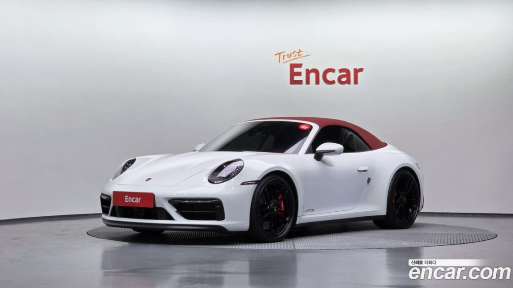 Porsche 911 Carrera 4 GTS Cabriolet, 2023