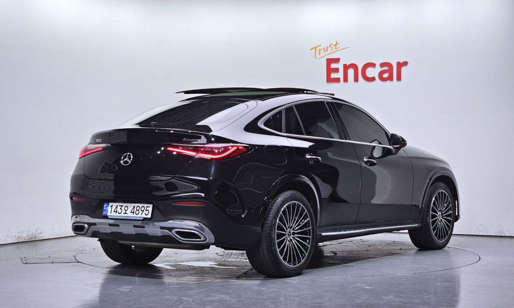 Mercedes-Benz GLC-Class GLC300 4MATIC AMG Line, 2024