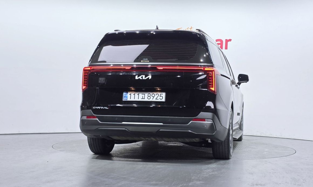 Kia Carnival 9-Seater Gravity, 2025