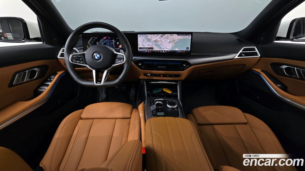BMW 3-Series 320i M Sport, 2025