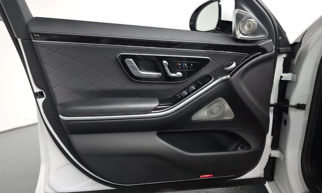 Mercedes-Benz S-Class S580L 4MATIC, 2024