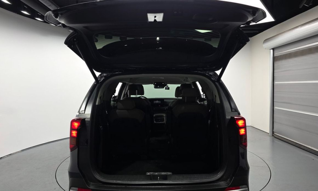 Kia Carnival 9-Seater Noblesse, 2024