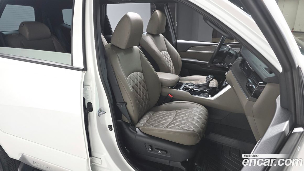 Kia Mohave Diesel 3.0 4WD 6-Seater, 2022