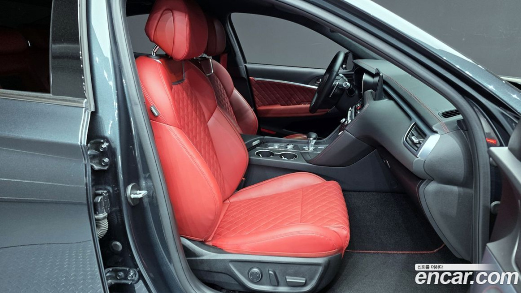 Genesis G70 Gasoline 2.5T 4WD, 2024