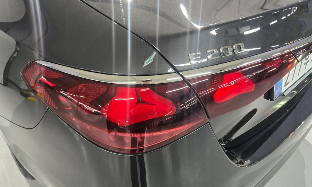 Mercedes-Benz E-Class E200 Avantgarde, 2025