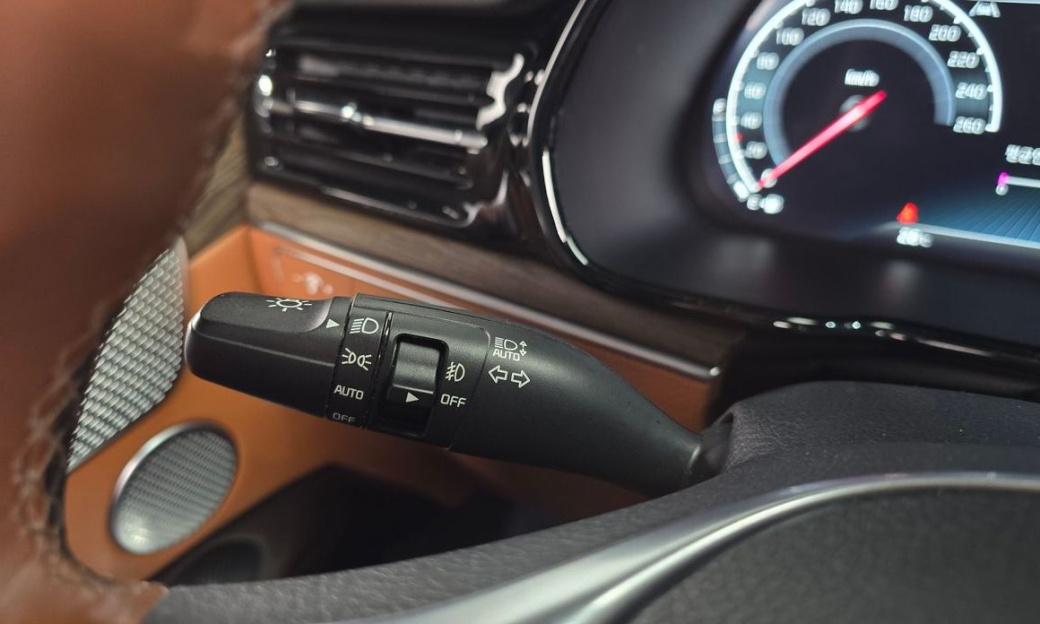 Kia Mohave Diesel 3.0 4WD 5-Seater, 2023