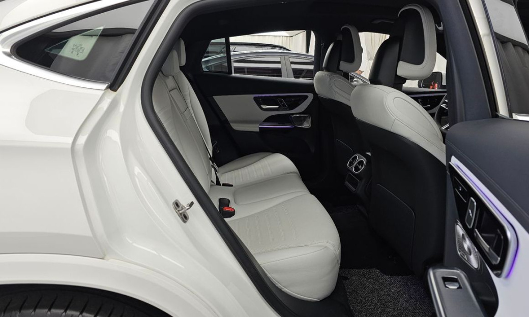 Mercedes-Benz GLC-Class GLC300 4MATIC Coupe, 2025