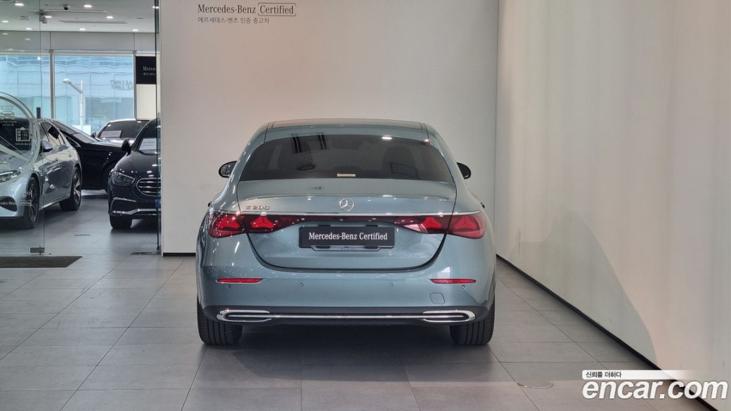 Mercedes-Benz E-Class E200 Avantgarde, 2025