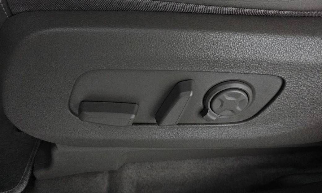 Kia Carnival 9-Seater Hi Limousine, 2024