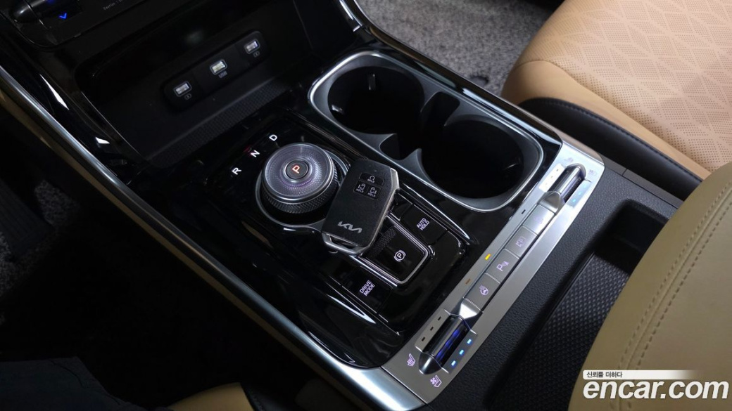 Kia Carnival 9-Seater Noblesse, 2023