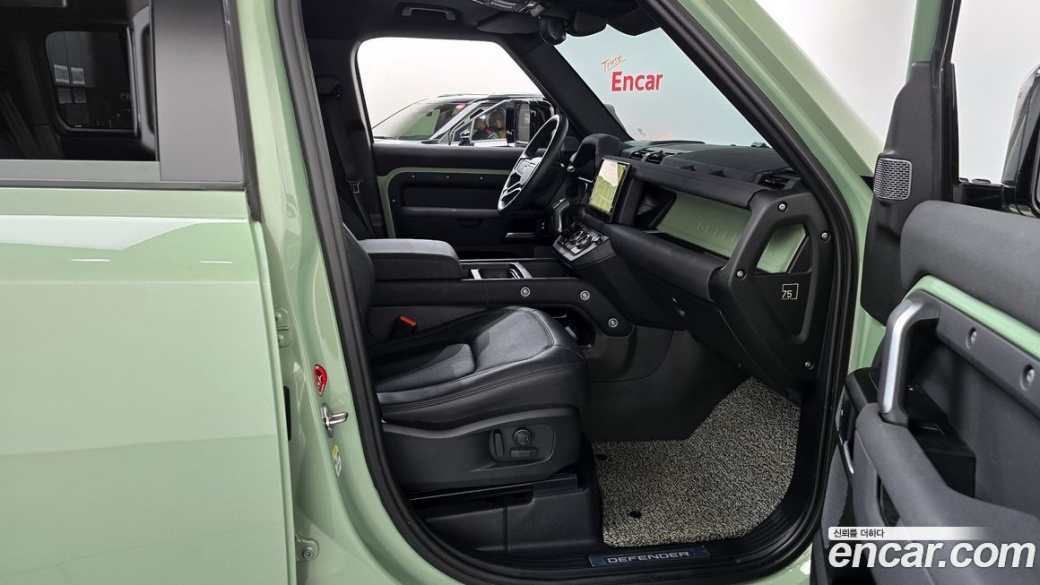 Land Rover Defender 110 D300 75th Edition, 2023