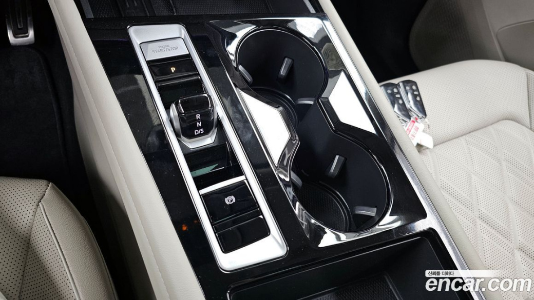 Volkswagen Atlas 2.0 TSI R-LINE 6-Seater, 2025