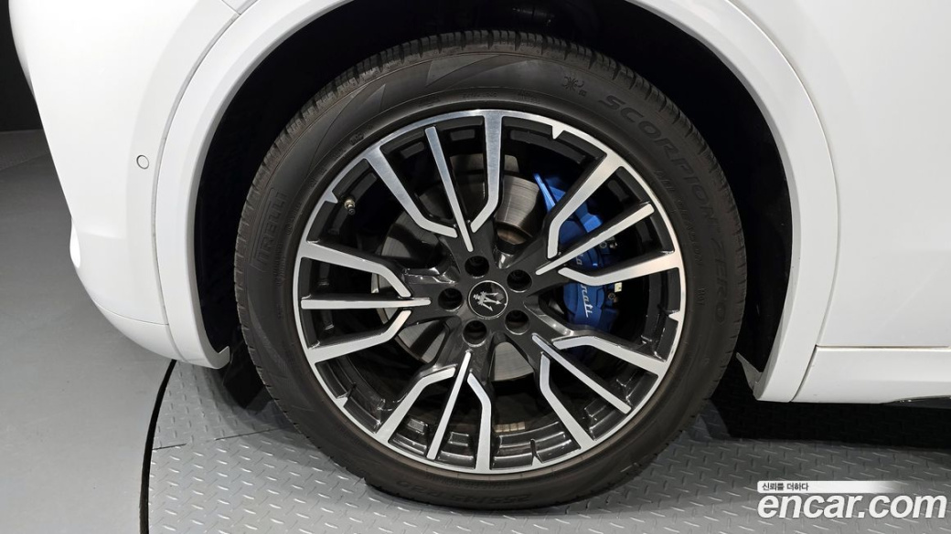Maserati Grecale 2.0 AWD Modena, 2023
