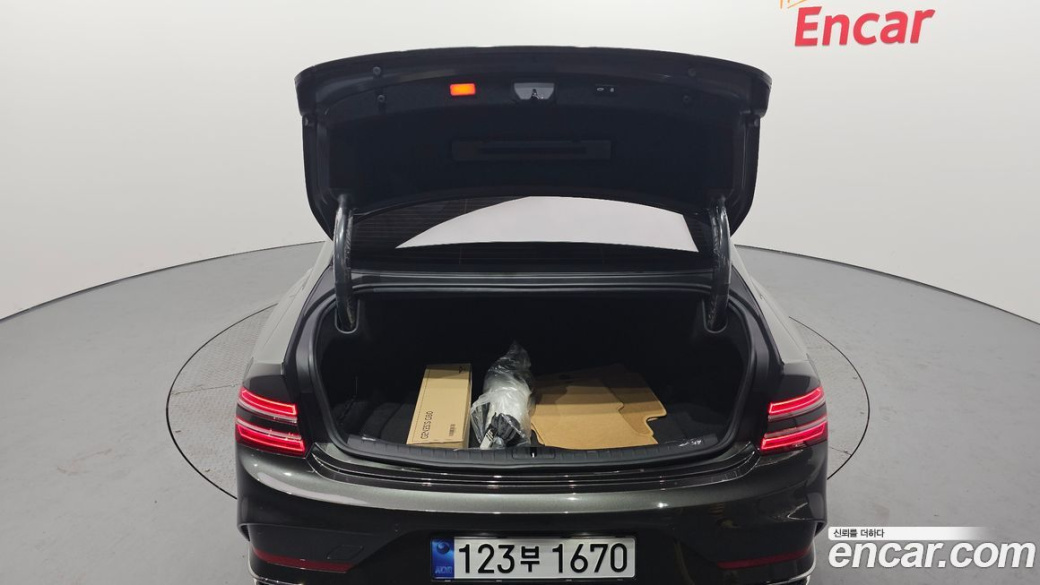 Genesis G80 Gasoline 2.5 Turbo AWD, 2026