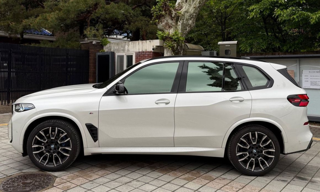 BMW X5 xDrive 40i M Sport, 2025
