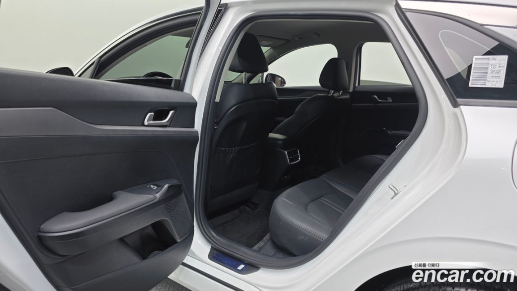 Kia K5 2.0, 2023