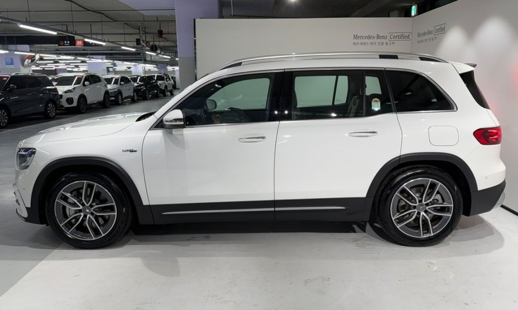 Mercedes-Benz GLB-Class AMG GLB35 4MATIC, 2025