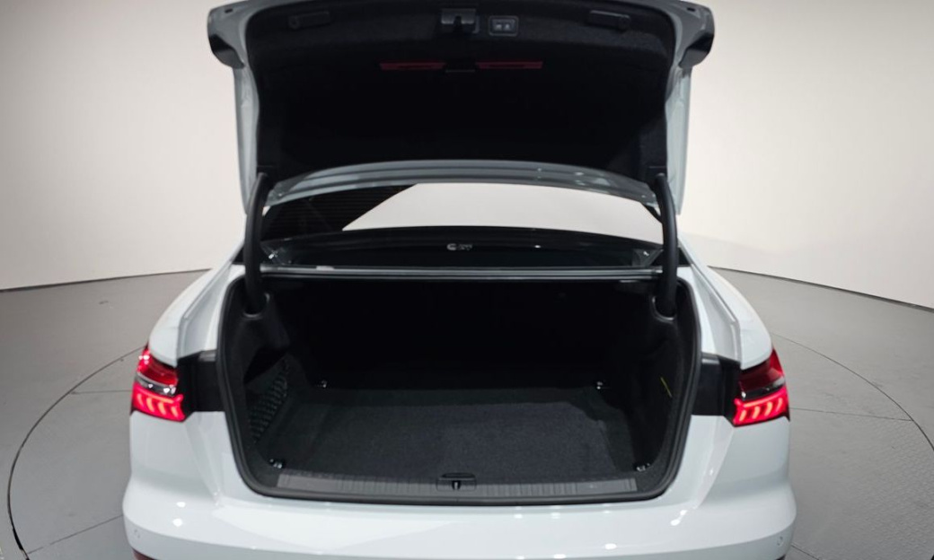 Audi A6 40 TDI Premium, 2023