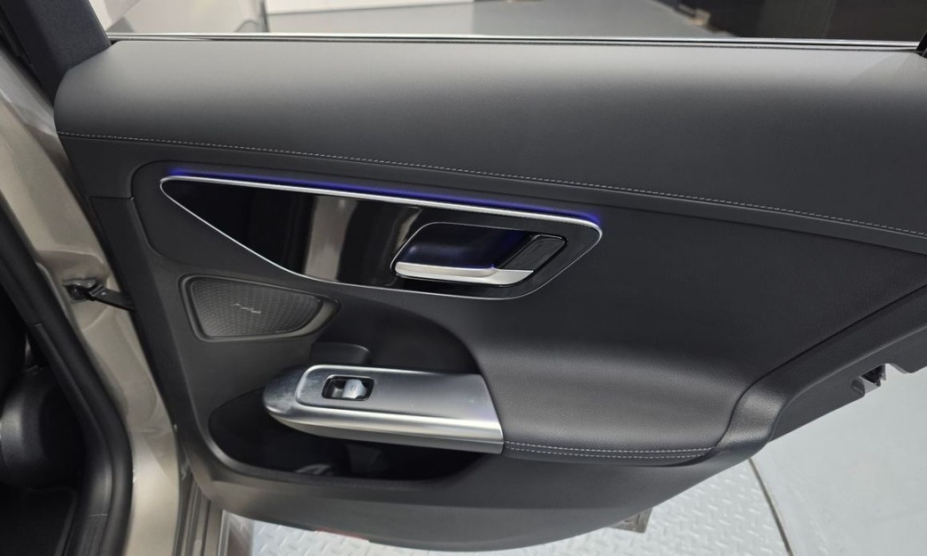 Mercedes-Benz C-Class C200 AMG Line, 2024