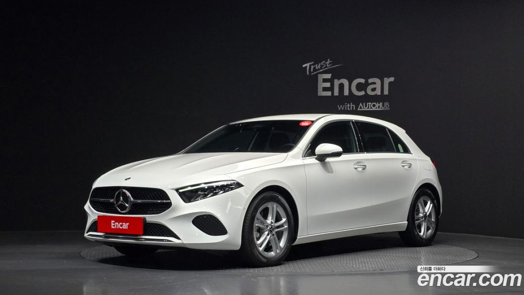 Mercedes-Benz A-Class A220 Hatchback, 2025